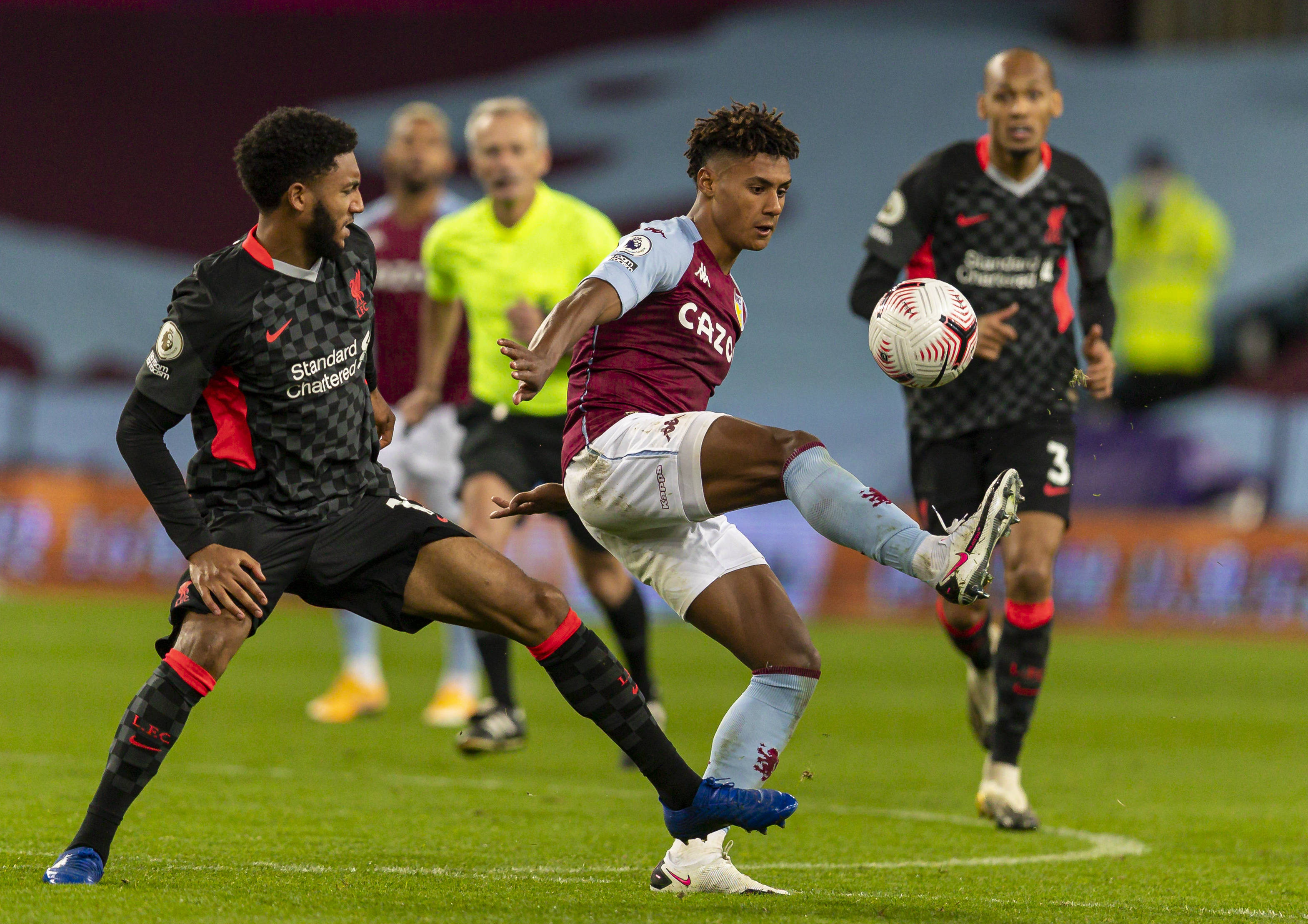 转会费与薪 转会费与薪