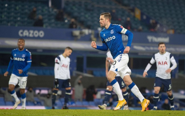 的防守薄弱 的防守薄弱